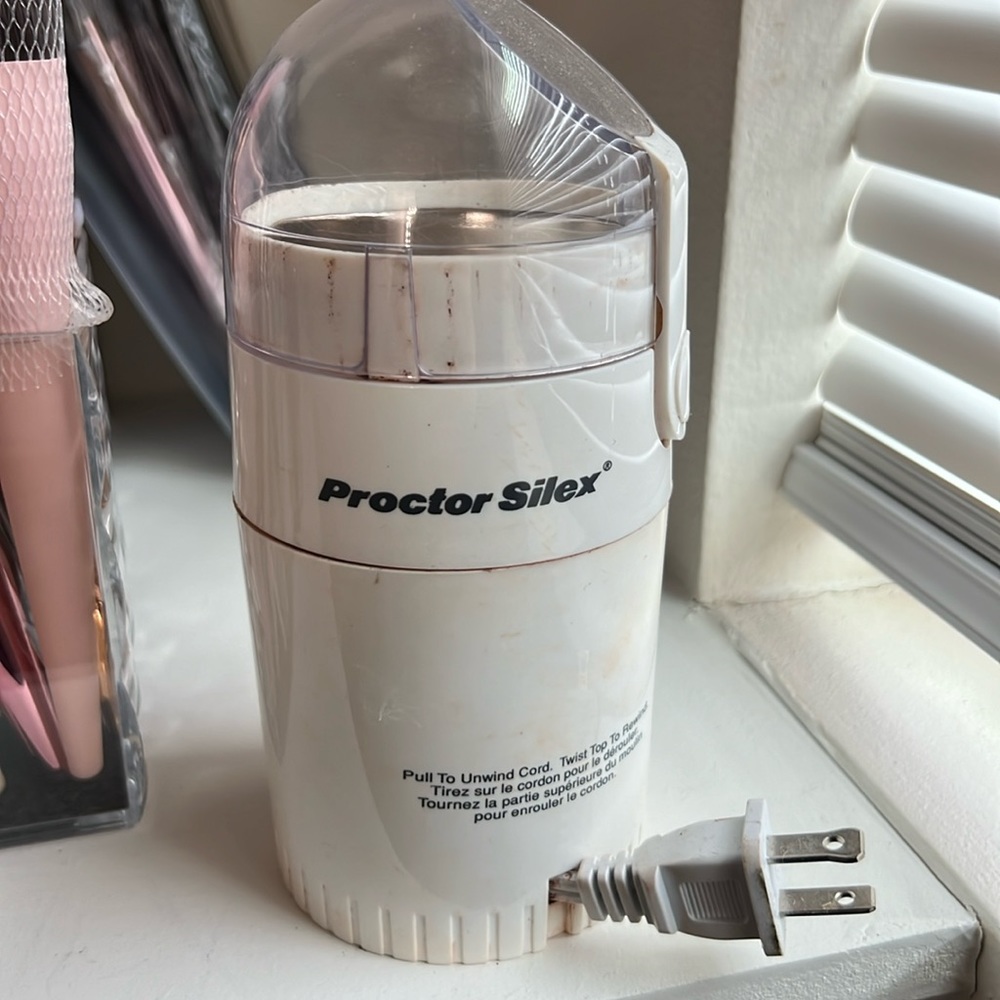 Matte Pigment Grinder
